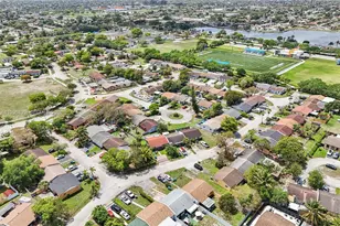 2951 NW 195th St, Miami Gardens, FL 33056 - Photo 32