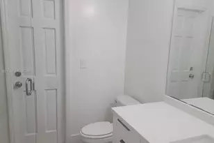 571 SE 37th Pl, Homestead, FL 33033 - Photo 14