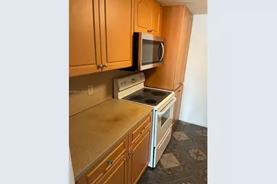 285 NE 191st St #2901, Miami, FL 33179 - Photo 2