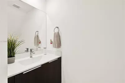 8319 NW 49th St, Doral, FL 33166 - Photo 20