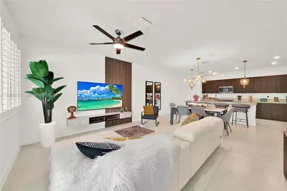 8319 NW 49th St, Doral, FL 33166 - Photo 8