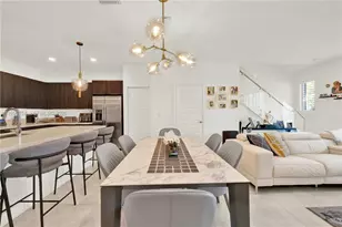 8319 NW 49th St, Doral, FL 33166 - Photo 12