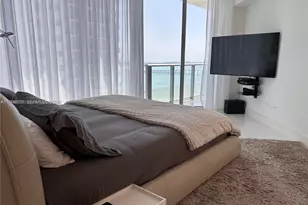 1300 Brickell Bay Dr, Miami, FL 33131 - Photo 10