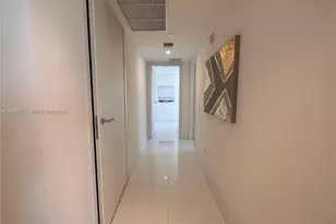 1300 Brickell Bay Dr, Miami, FL 33131 - Photo 18