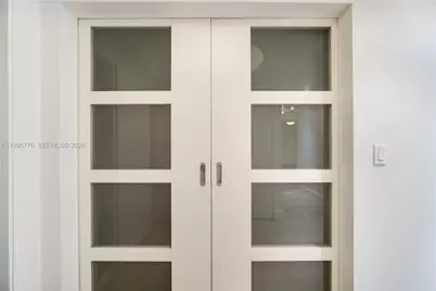 181 Crandon Blvd #104, Key Biscayne, FL 33149 - Photo 12