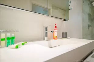 929 Michigan Ave, Miami Beach, FL 33139 - Photo 12