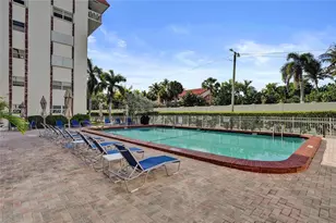 3181 S Ocean Dr, Hallandale Beach, FL 33009 - Photo 24
