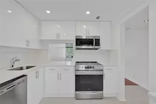3181 S Ocean Dr, Hallandale Beach, FL 33009 - Photo 14