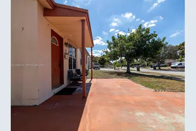 1331 N 69th Ave, Hollywood, FL 33024 - Photo 38