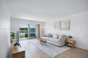 2904 Victoria Pl, Coconut Creek, FL 33066 - Photo 2