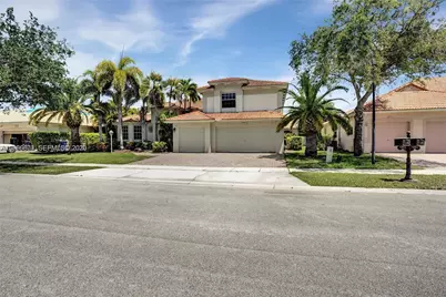 13813 NW 21st St, Pembroke Pines, FL 33028 - Photo 2