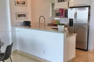 601 NE 36th St, Miami, FL 33137 - Photo 8