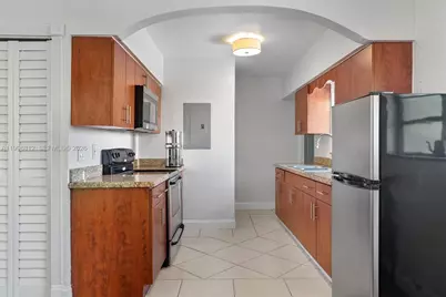 1440 NE 148th St, Miami, FL 33161 - Photo 8