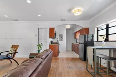 1440 NE 148th St, Miami, FL 33161 - Photo 2