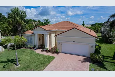 608 SW Chesapeake Ct, Port Saint Lucie, FL 34986 - Photo 1