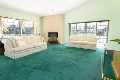 10352 NW 46th St, Doral, FL 33178 - Photo 4