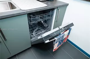 224 Meridian Ave, Miami Beach, FL 33139 - Photo 22