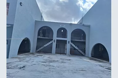 1300 W 53rd St #35, Hialeah, FL 33012 - Photo 2