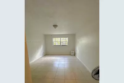 203 NE 141 #203, Miami, FL 33161 - Photo 4