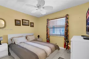2861 Somerset Dr, Lauderdale Lakes, FL 33311 - Photo 16