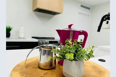 2612 SW 12th St #Main, Miami, FL 33135 - Photo 4