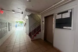 120 Royal Palm Rd, Hialeah Gardens, FL 33016 - Photo 32