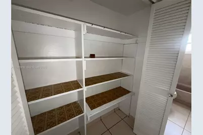 120 Royal Palm Rd #301, Hialeah Gardens, FL 33016 - Photo 10