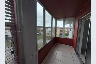 120 Royal Palm Rd #301, Hialeah Gardens, FL 33016 - Photo 24