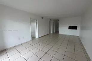 120 Royal Palm Rd, Hialeah Gardens, FL 33016 - Photo 6