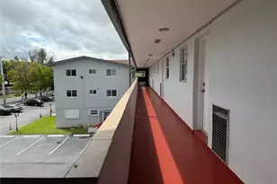 120 Royal Palm Rd, Hialeah Gardens, FL 33016 - Photo 30