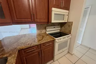 120 Royal Palm Rd, Hialeah Gardens, FL 33016 - Photo 10