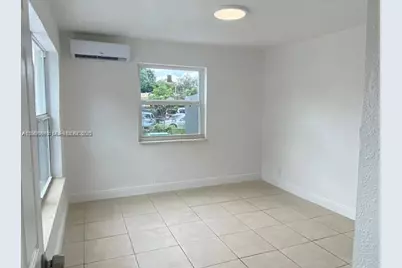 2996 NW 93rd St #C, Miami, FL 33147 - Photo 4