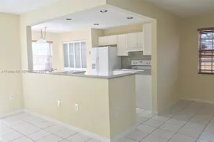 19712 NW 82nd Pl, Hialeah, FL 33015 - Photo 6