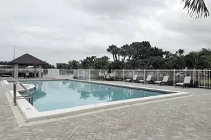 19712 NW 82nd Pl, Hialeah, FL 33015 - Photo 22