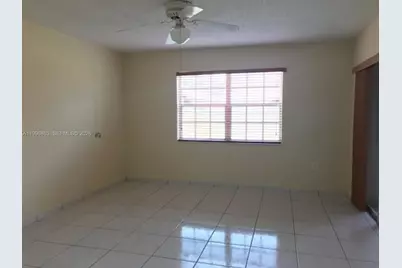 19712 NW 82nd Pl, Hialeah, FL 33015 - Photo 20