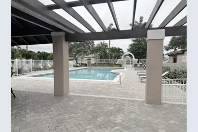 19712 NW 82nd Pl, Hialeah, FL 33015 - Photo 24