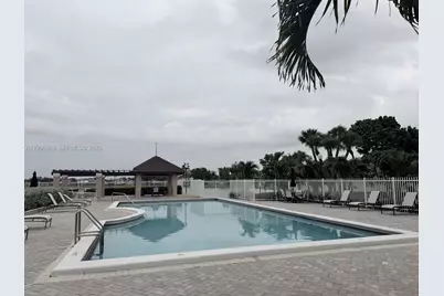 19712 NW 82nd Pl, Hialeah, FL 33015 - Photo 28