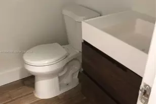 8432 NW 107 Ct, Doral, FL 33178 - Photo 10