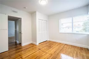 1007 Bay Dr, Miami Beach, FL 33141 - Photo 10