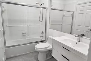 4402 SW 160th Ave, Miramar, FL 33027 - Photo 14