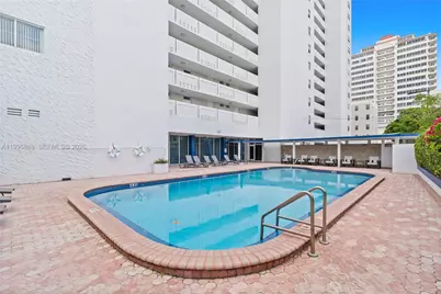 6450 Collins Ave #204, Miami Beach, FL 33141 - Photo 26