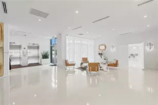 6450 Collins Ave, Miami Beach, FL 33141 - Photo 22
