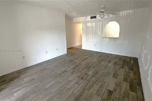 711 N Pine Island Rd, Plantation, FL 33324 - Photo 2