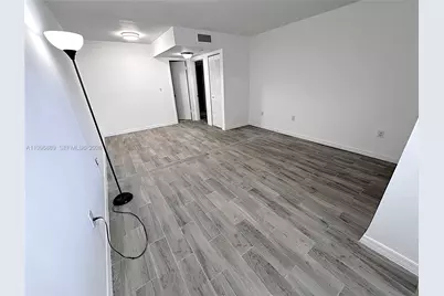 711 N Pine Island Rd #211, Plantation, FL 33324 - Photo 10