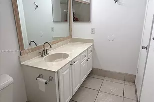 711 N Pine Island Rd, Plantation, FL 33324 - Photo 10