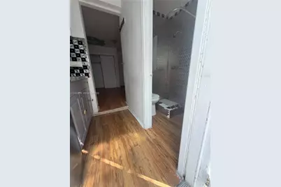 634 SW 10th Ave, Miami, FL 33130 - Photo 8