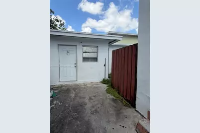 634 SW 10th Ave, Miami, FL 33130 - Photo 10