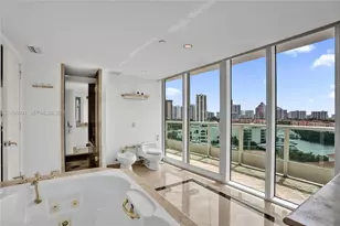 19955 NE 38th Ct, Aventura, FL 33180 - Photo 26