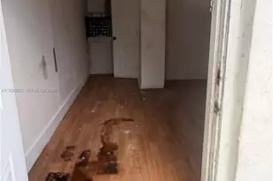 634 SW 10th Ave, Miami, FL 33130 - Photo 6