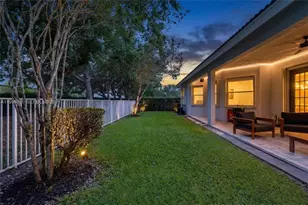 3870 E Hibiscus St, Weston, FL 33332 - Photo 76